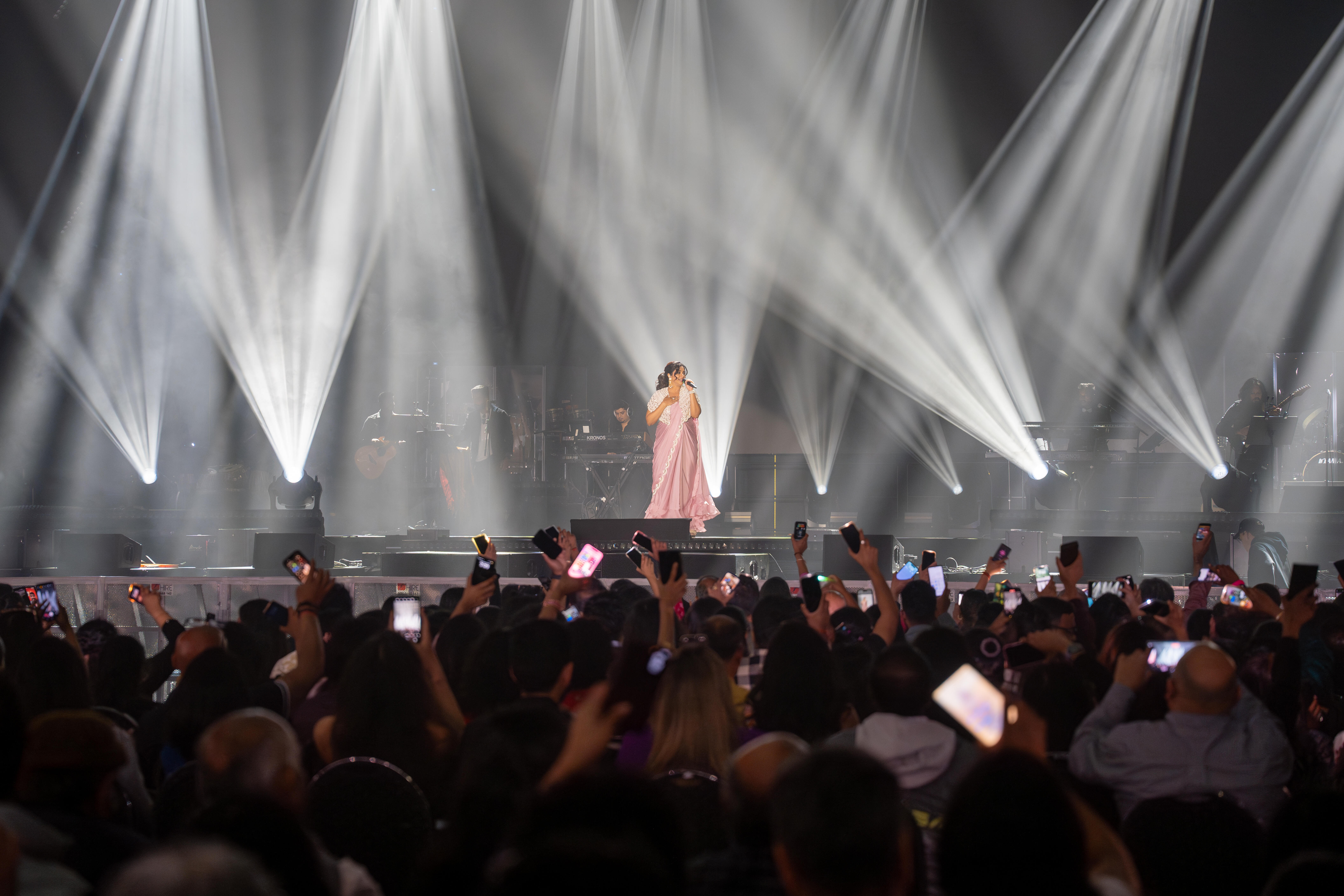 SHREYA GHOSHAL photo 2